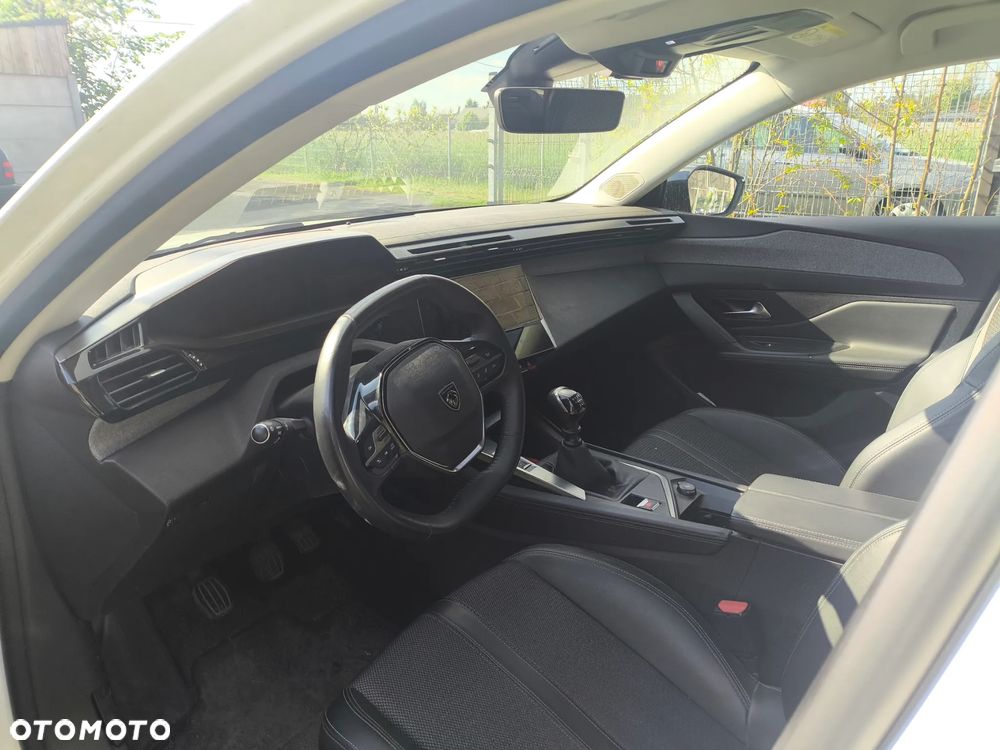 Peugeot 308 1.5 BlueHDi Allure S&S - 9