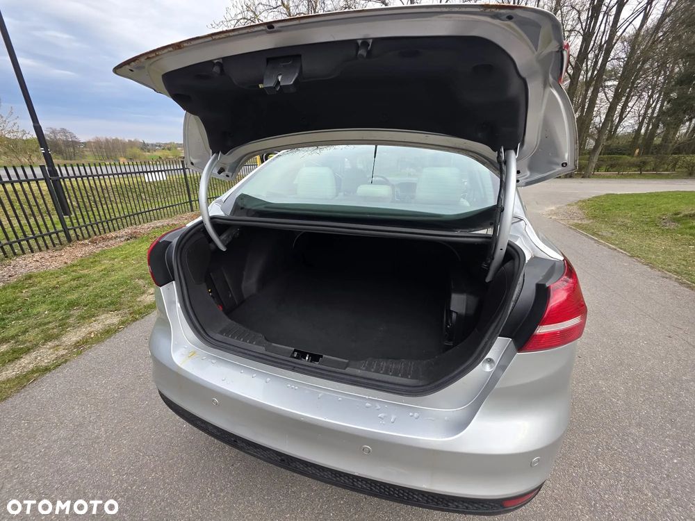 Ford Focus - 12