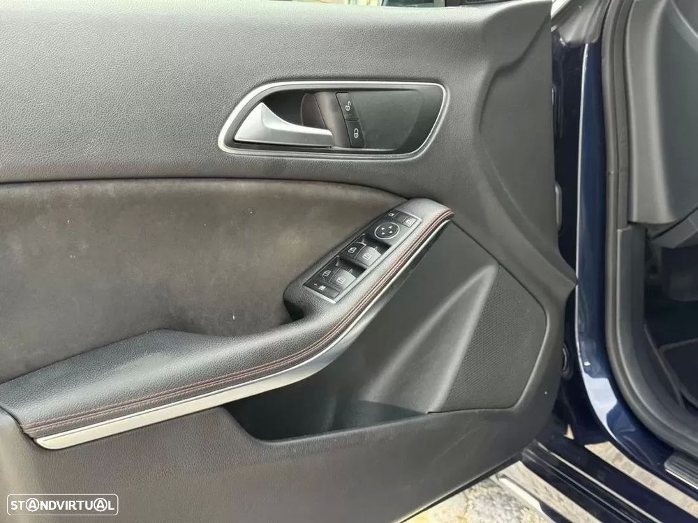 Mercedes-Benz CLA 180 d Shooting Brake AMG Line Aut. - 14