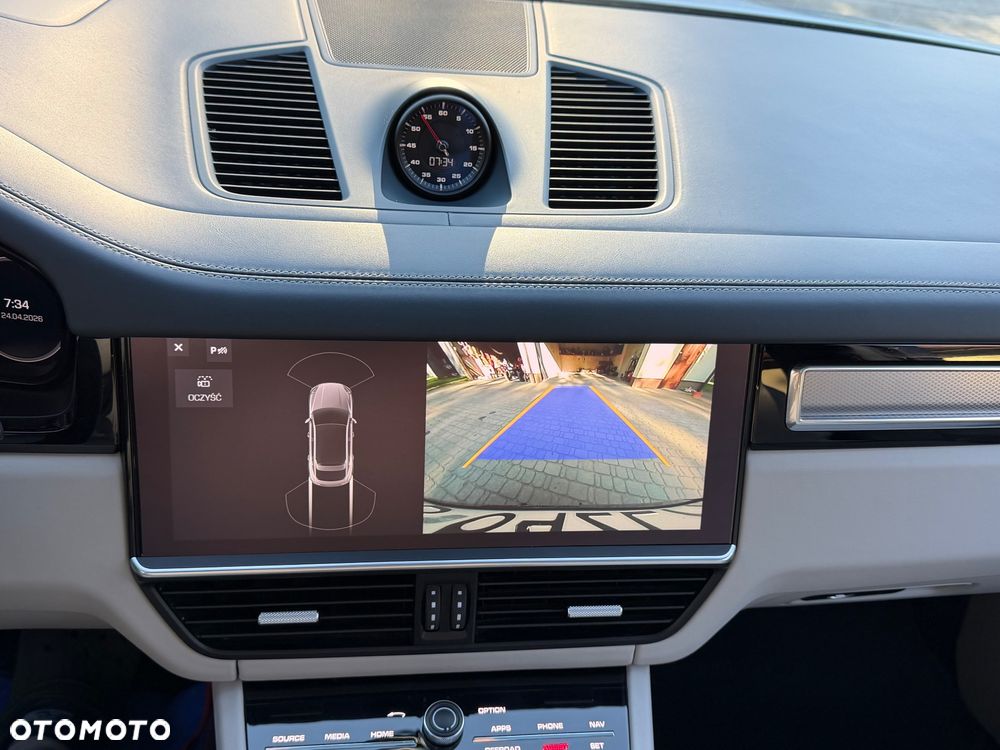 Porsche Cayenne Platinum Edition - 40