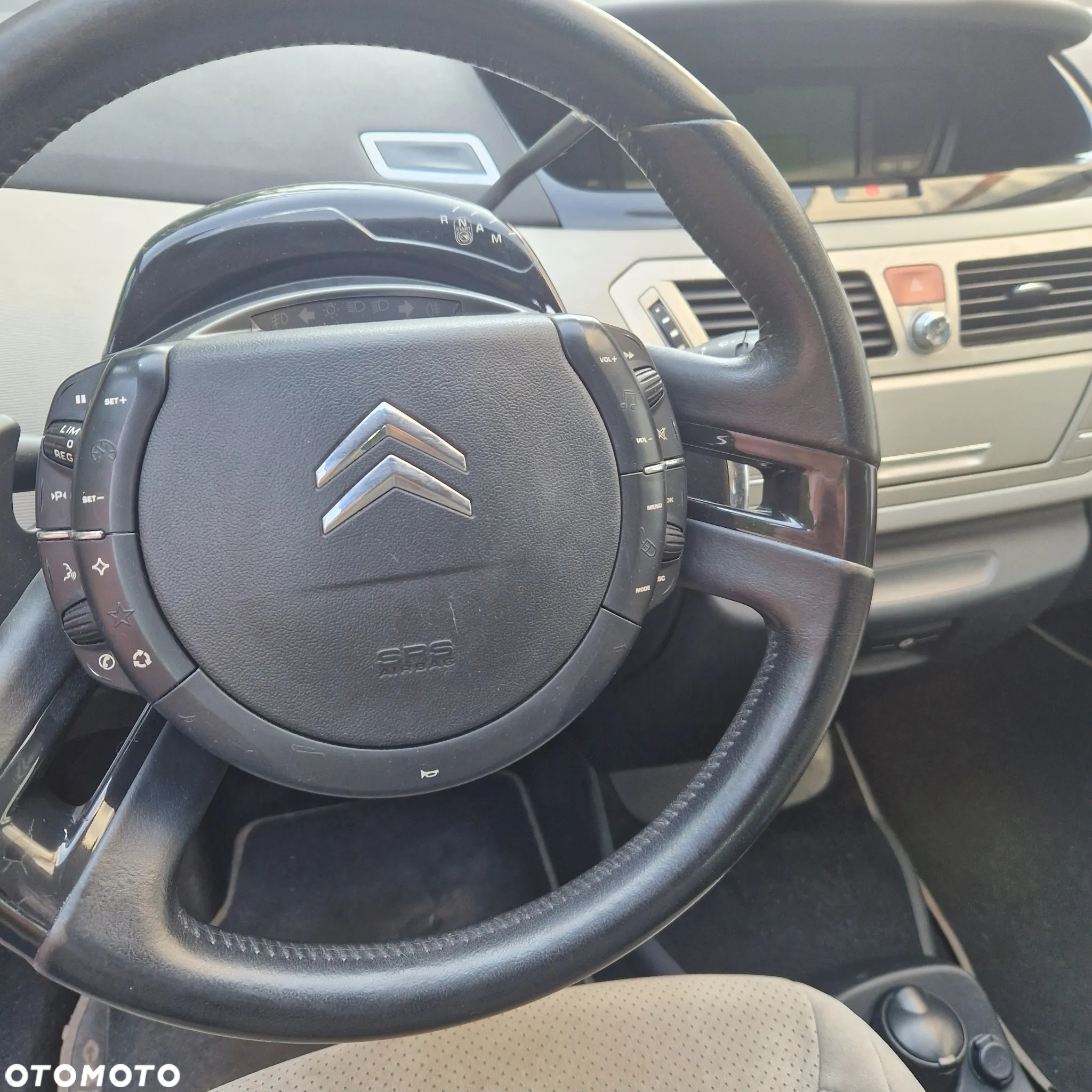 Citroën C4 Grand Picasso 1.6 THP Equilibre Exclusive MCP - 8