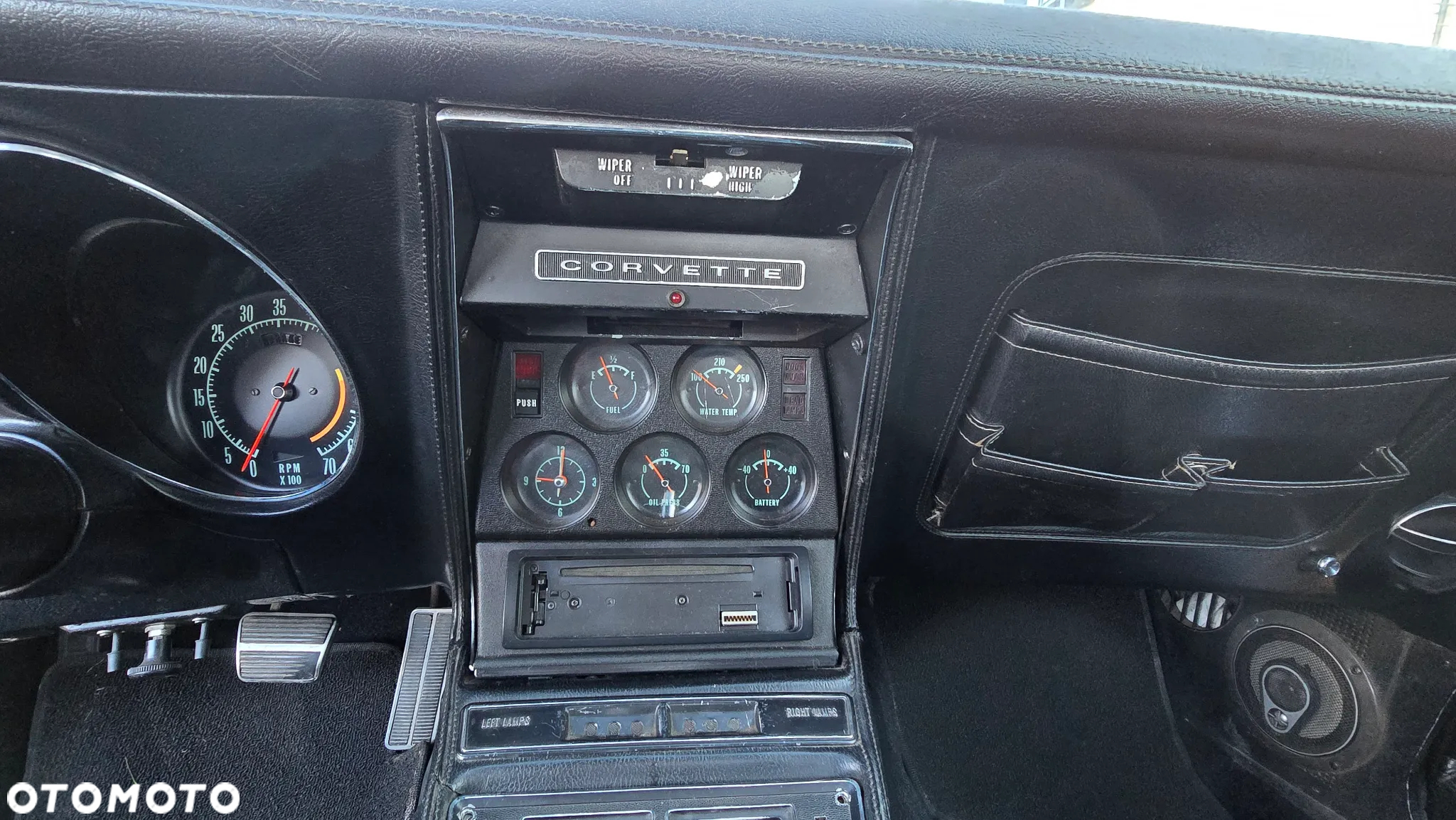 Chevrolet Corvette - 10