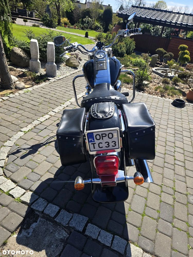 Suzuki Boulevard - 4