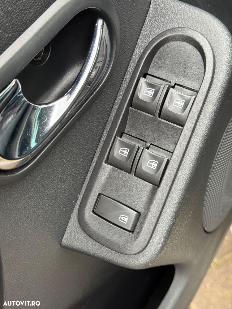 Dacia Duster dCi 110 FAP 4x4 Prestige - 13