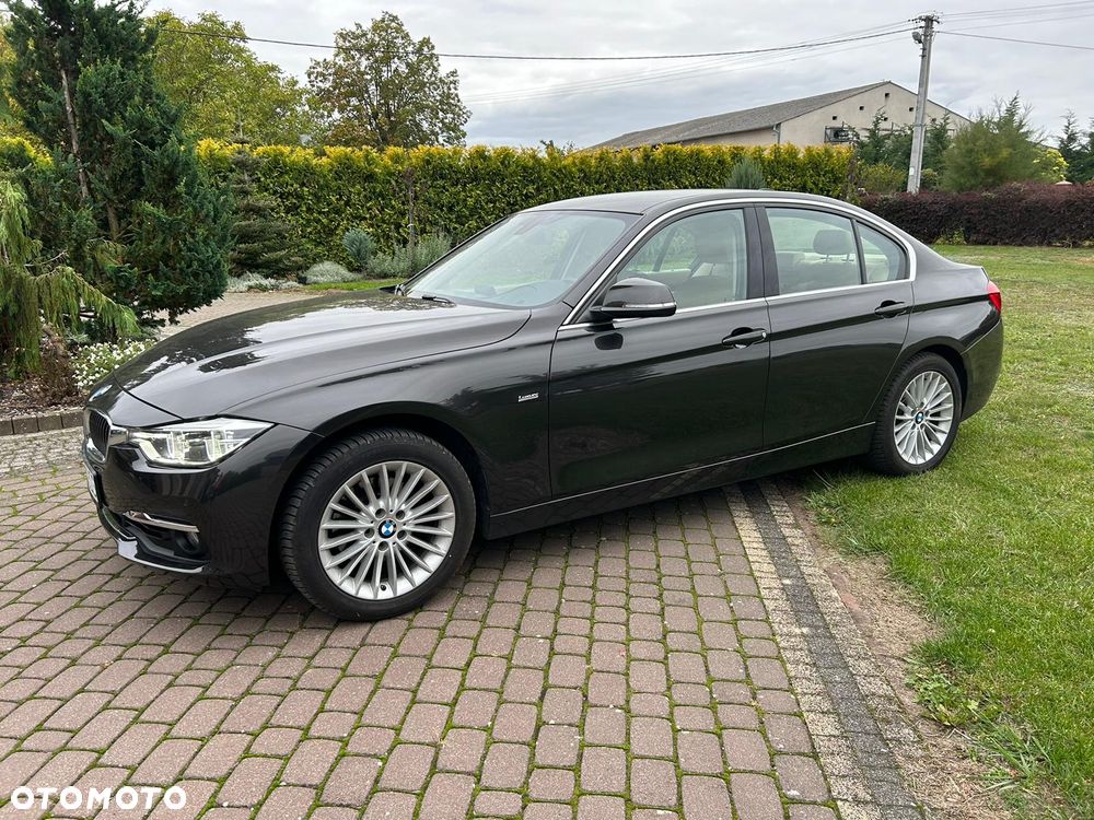 BMW Seria 3 320d Edition Luxury Line Purity - 4