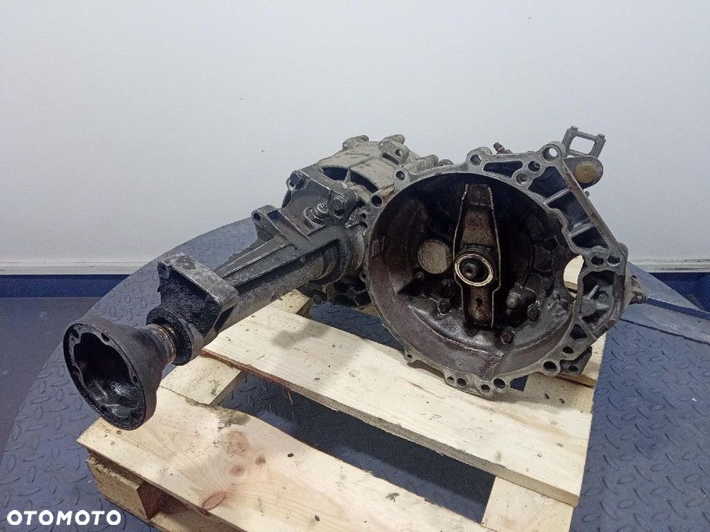 VW TRANSPORTER T4 90-95 2.4 D 78KM SKRZYNIA BIEGÓW MANUALNA AYF 5MT - 1