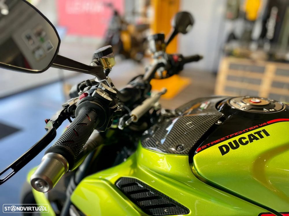 Ducati Streetfighter V4 Lamborghini - 24