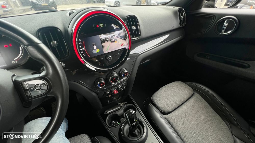 MINI Countryman Cooper D Premium First Classic Auto - 16