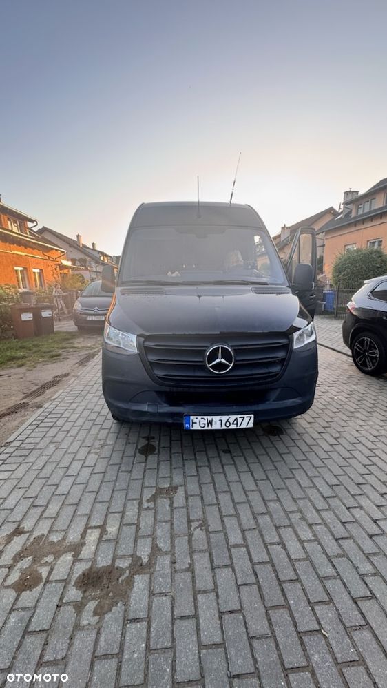 Mercedes-Benz Sprinter Long BASE 907.235 - 3