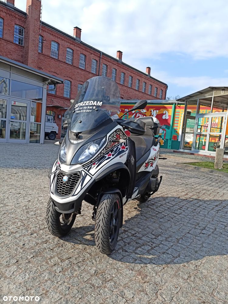 Piaggio MP-3 - 3
