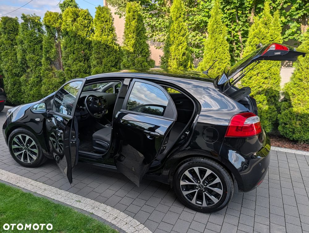 Kia Rio - 9