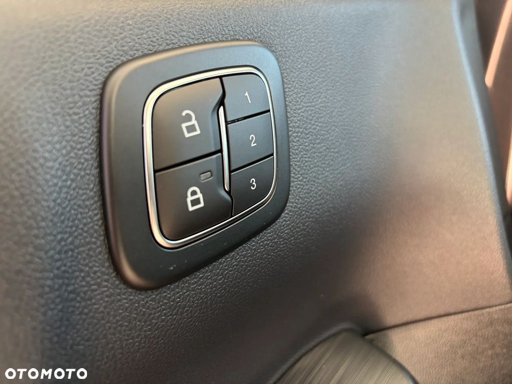 Ford Kuga 2.5 Duratec FHEV ST-LINE X - 12