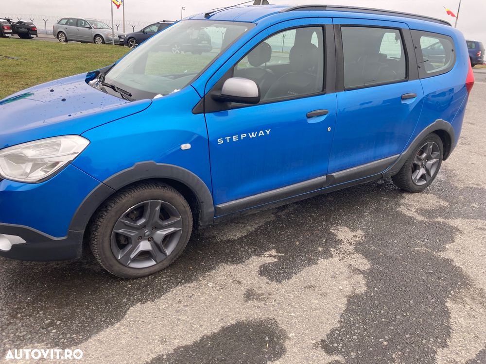 Dacia Lodgy TCe 115 Stepway - 4