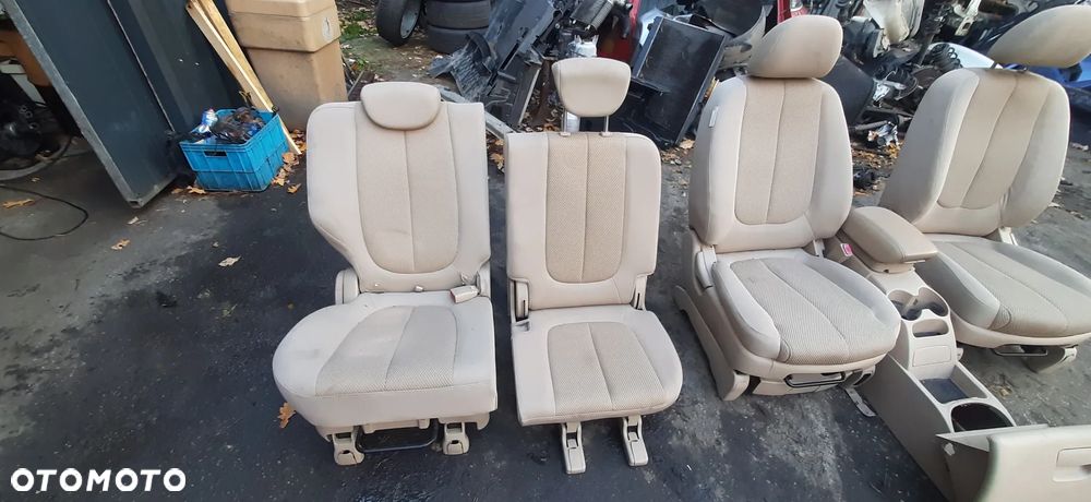 KIA CARENS III Carens 3 2006-2012 Komplet tapicerki Siedzenia Fotele kanapy 7 miejsc  Kremowy - 8