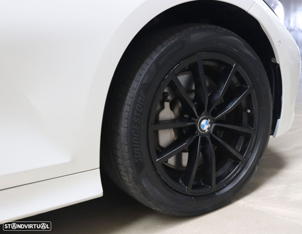 BMW 330 e Line Luxury Auto - 5