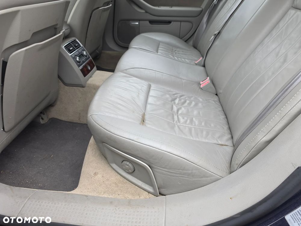 Audi A8 3.7 Quattro - 13