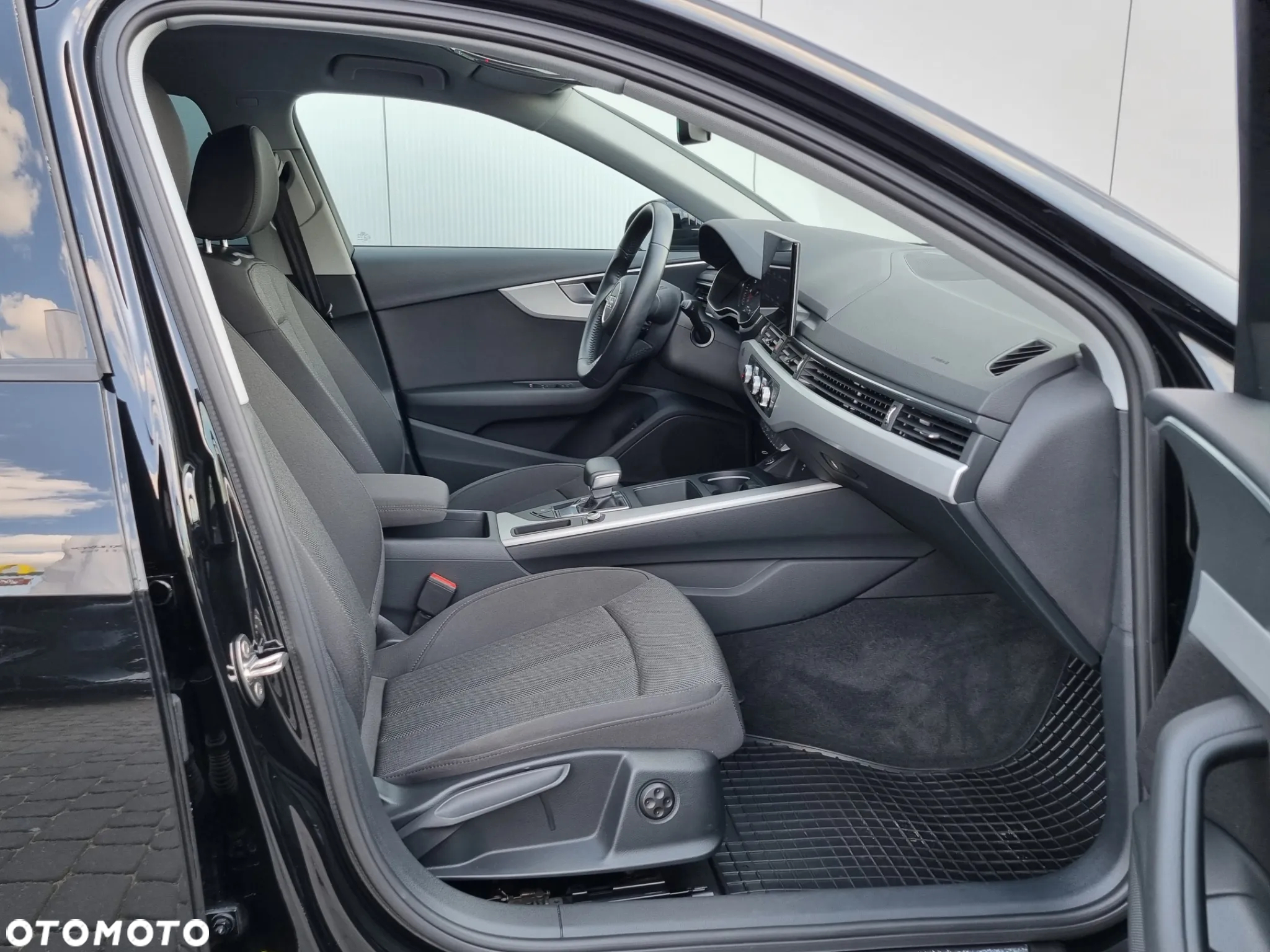 Audi A4 40 TFSI S tronic advanced - 14