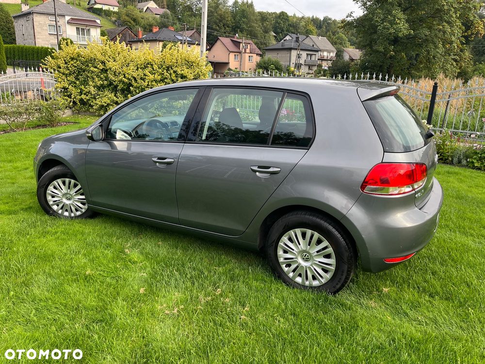 Volkswagen Golf - 5