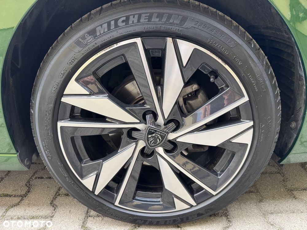 Peugeot 308 - 25