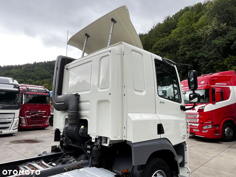 DAF CF 370 2015 // Kabina sypialna // Rama do zabudowy - Laweta // Blokada mostu // Manual // Cały na poduszkach ! - 12