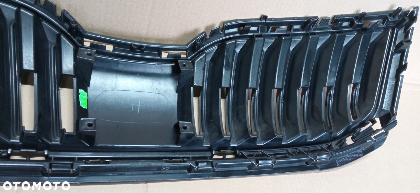 SKODA OCTAVIA III LIFT 16- ATRAPA GRILL KRATKA ZDERZAKA PRZÓD 5E0853653C - 9
