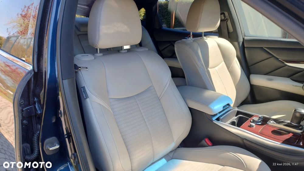 Infiniti Q70 3.7 Sport Tech - 16