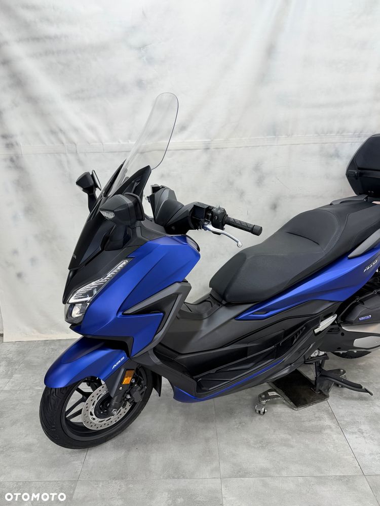 Honda NSS - 21