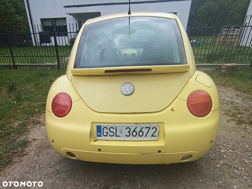 Volkswagen New Beetle 2000 photo 4