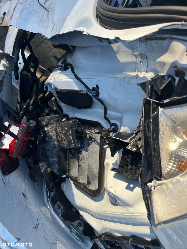 Ford Kuga 2.5 Duratec FHEV 4x4 ST-LINE - 19