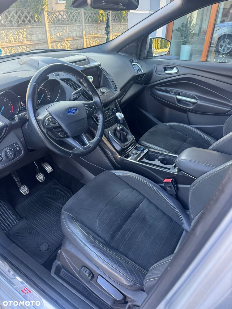 Ford Kuga 1.5 TDCi FWD ST-Line - 10