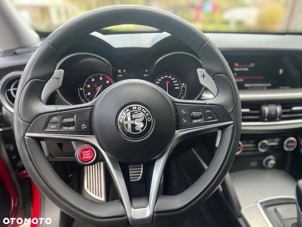 Alfa Romeo Stelvio 2.0 Turbo 16V AT8-Q4 Sprint - 16