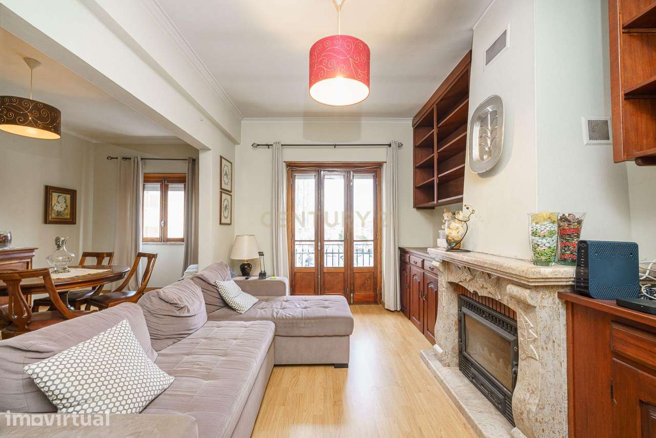 Apartamento T4 Transformado em T3 situado no bairro do Montalvão -Setú - Grande imagem: 2/27