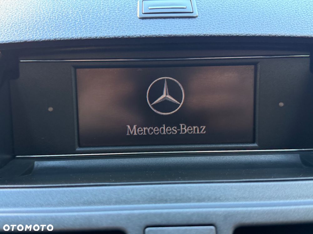 Mercedes-Benz Klasa C 200 (BlueEFFICIENCY) Elegance - 28