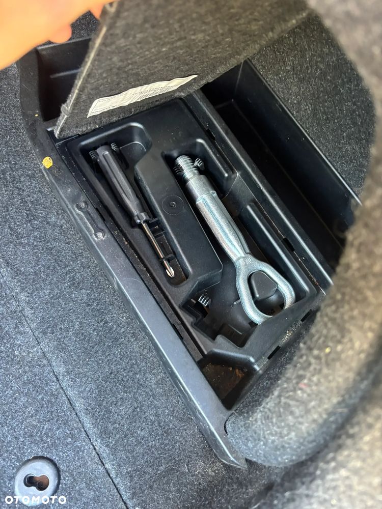 BMW Seria 3 320d - 8