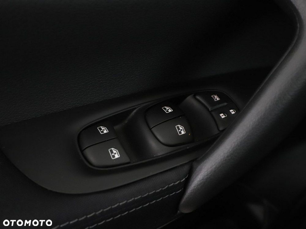 Nissan Qashqai 1.3 DIG-T N-Tec DCT - 33