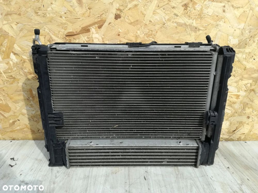 BMW 3 Lift E90 E91 2.0 Diesel 08/12r chłodnica wentylator komplet - 1