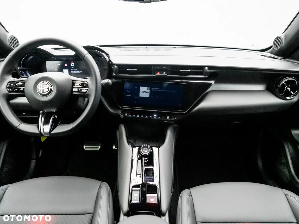Alfa Romeo Junior 1.2 mHEV Ti eDCT - 32