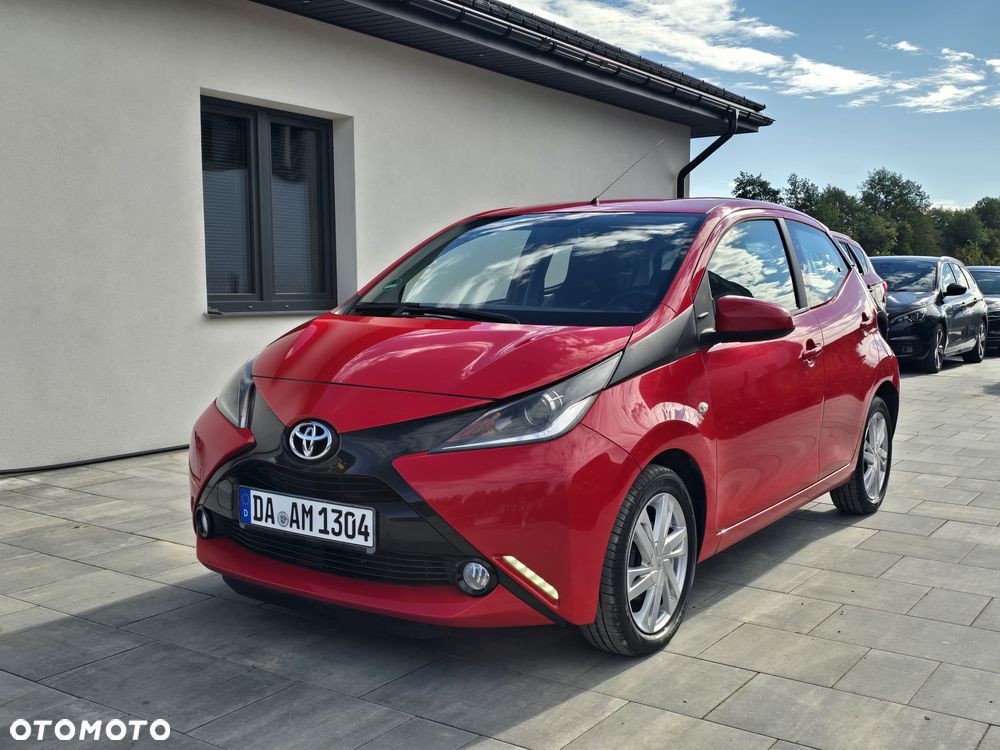 Toyota Aygo x-clusiv - 1