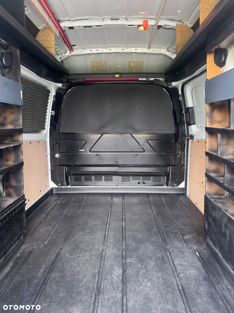 Ford Tourneo Custom - 6