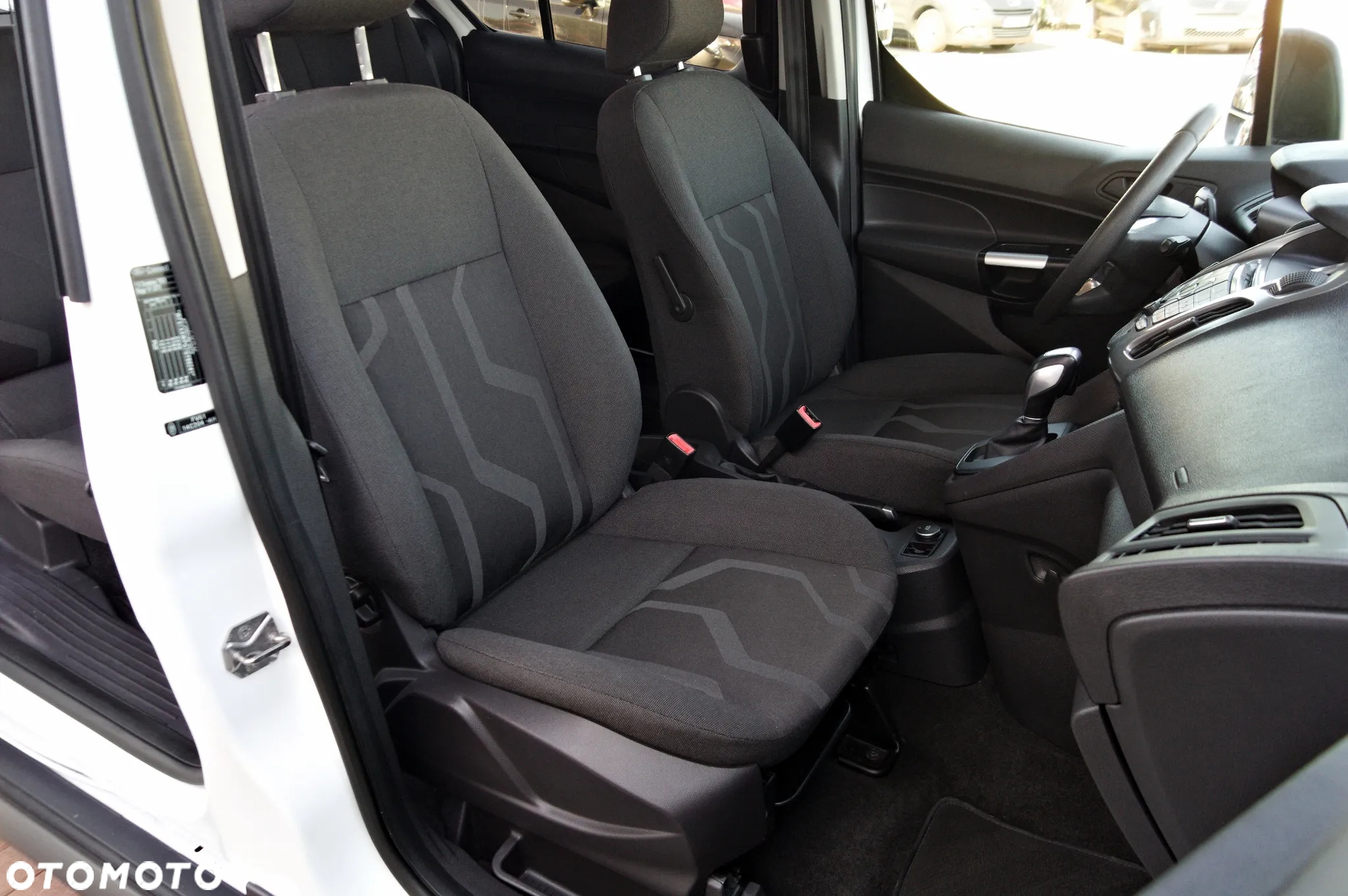 Ford Transit Connect 240 L2 LKW Autm Trend - 19