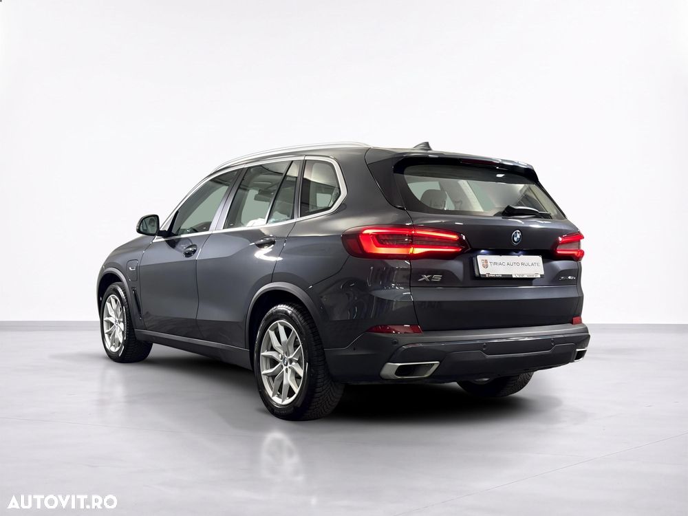 BMW X5 xDrive45e AT PHEV - 4
