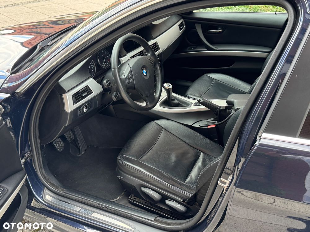 BMW Seria 3 - 10