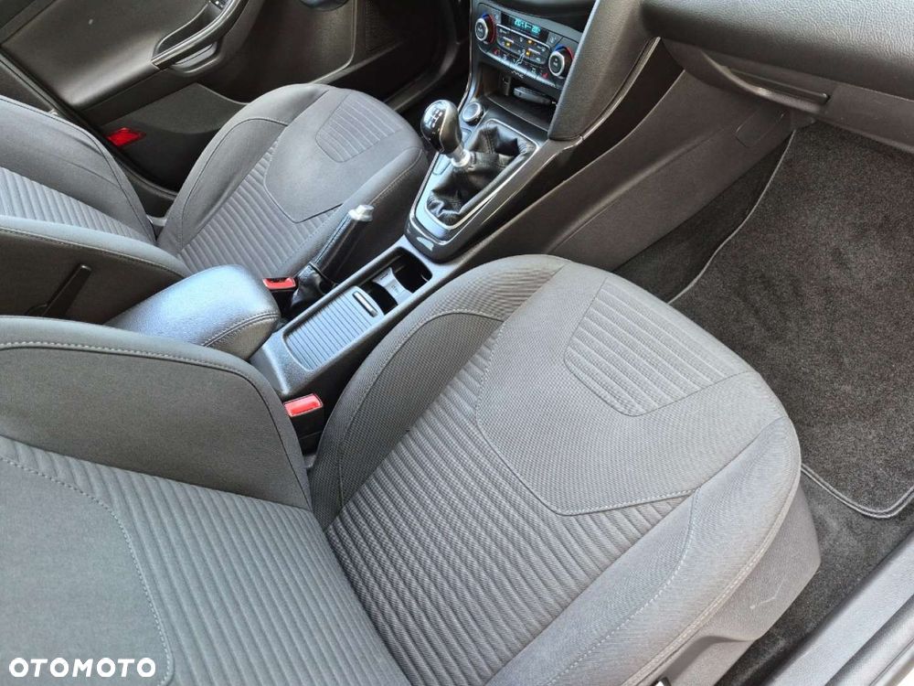 Ford Focus - 27