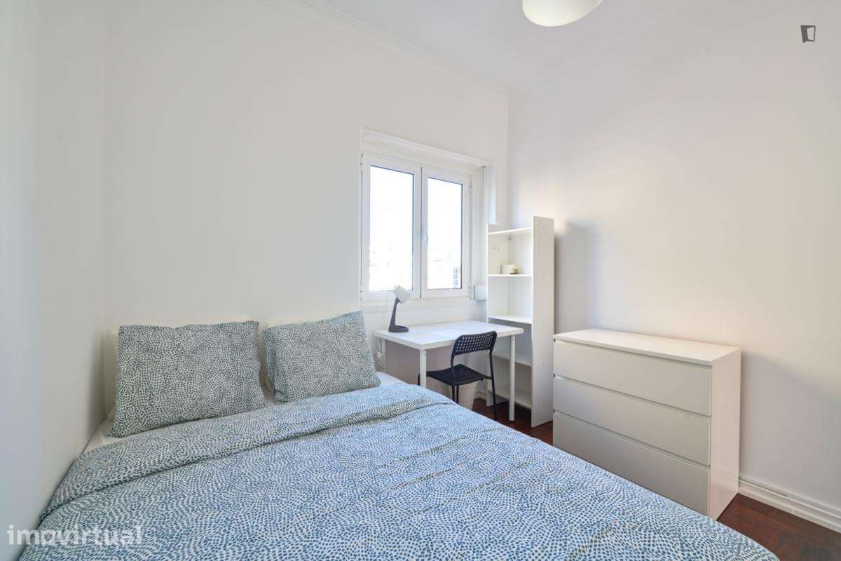 Quarto - localizado em Entrecampos Lisbon - Grande imagem: 3/25