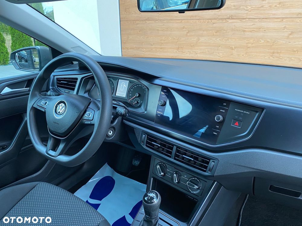 Volkswagen Polo 1.0 Life - 30