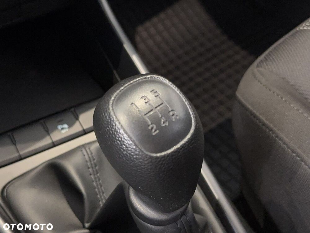 Hyundai i20 - 27