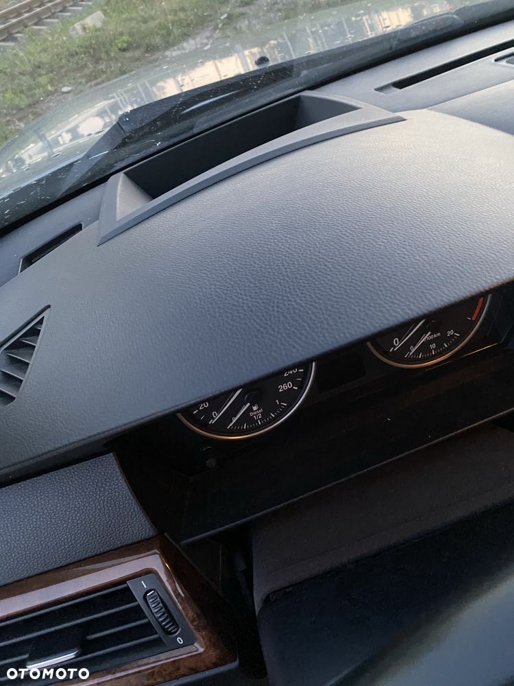 BMW E60 2007 photo 5