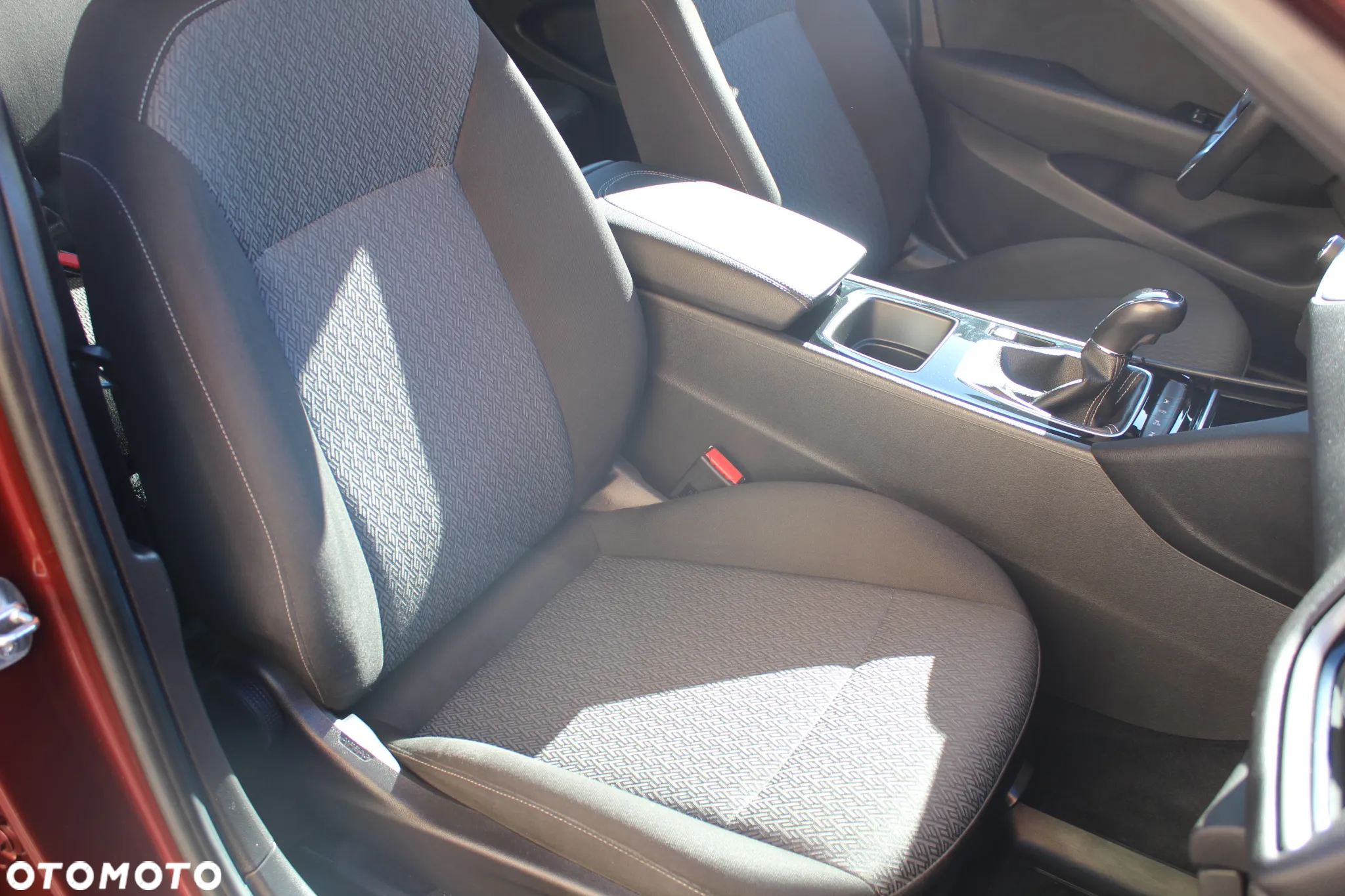 Opel Insignia - 15