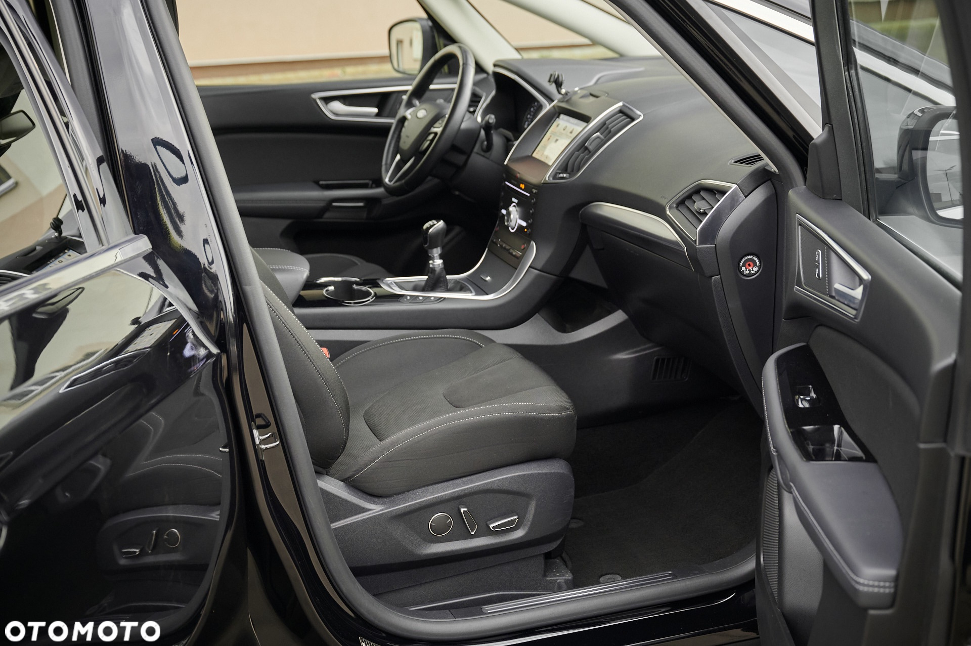 Ford S-Max - 18