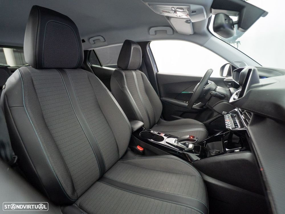 Peugeot e-2008 50 kWh Allure Pack - 38